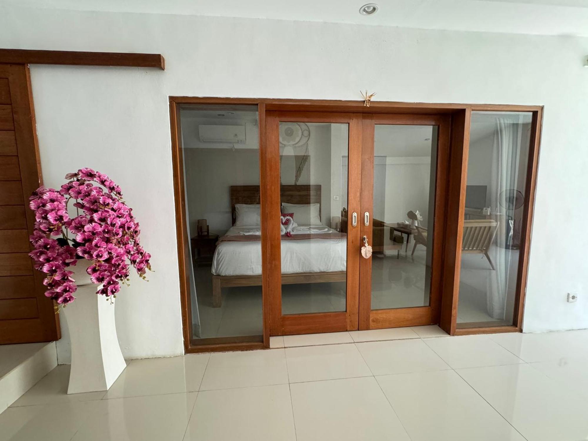 סמיניאק Villa Majegau 1 By Deasha מראה חיצוני תמונה